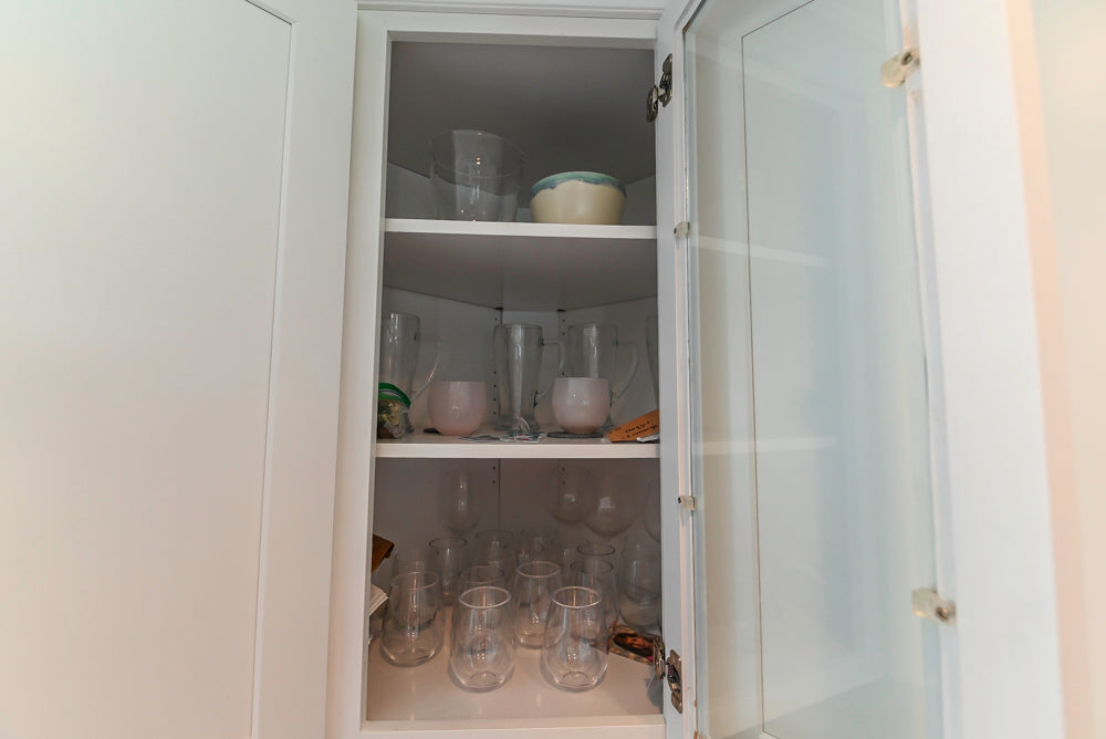 Cozy Charm: Traditional White Kitchen with Island & Appliance Package