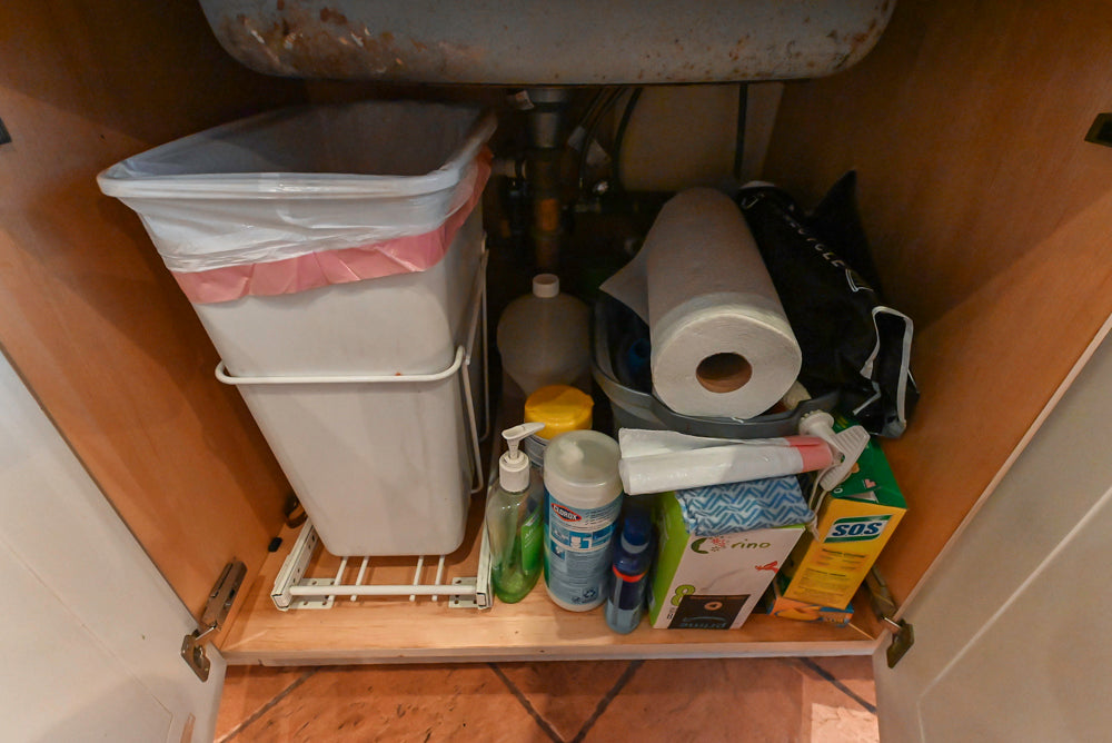 Wood-Mode Wonder: Traditional Light Cream Kitchen with Granite Countertops