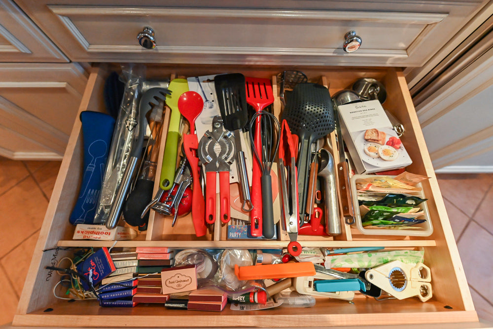 Wood-Mode Wonder: Traditional Light Cream Kitchen with Granite Countertops