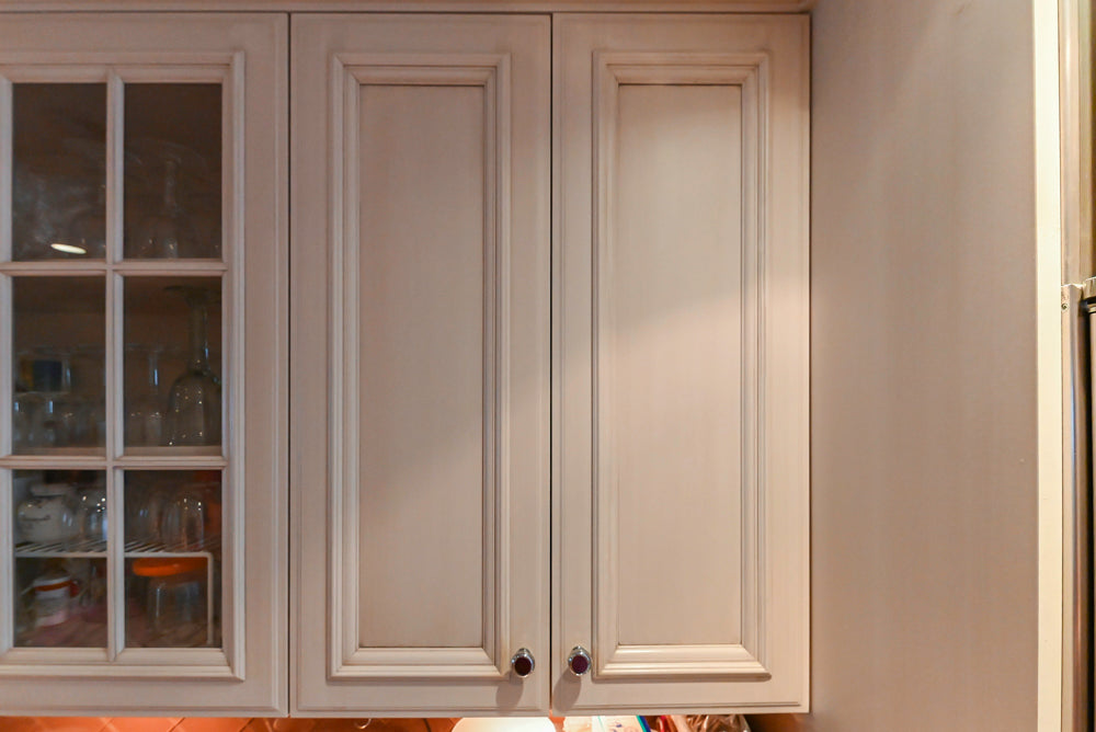 Wood-Mode Wonder: Traditional Light Cream Kitchen with Granite Countertops