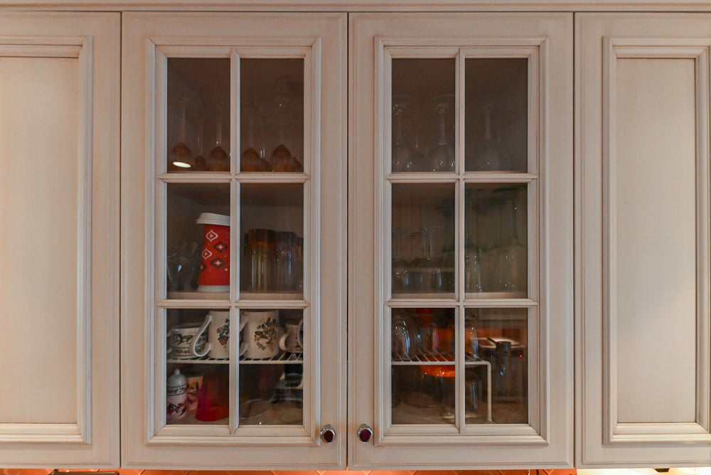Wood-Mode Wonder: Traditional Light Cream Kitchen with Granite Countertops