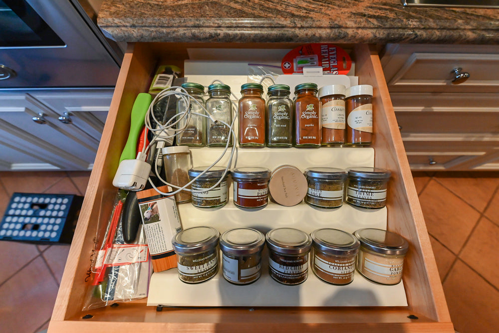 Wood-Mode Wonder: Traditional Light Cream Kitchen with Granite Countertops