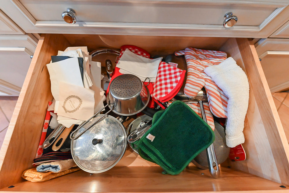 Wood-Mode Wonder: Traditional Light Cream Kitchen with Granite Countertops