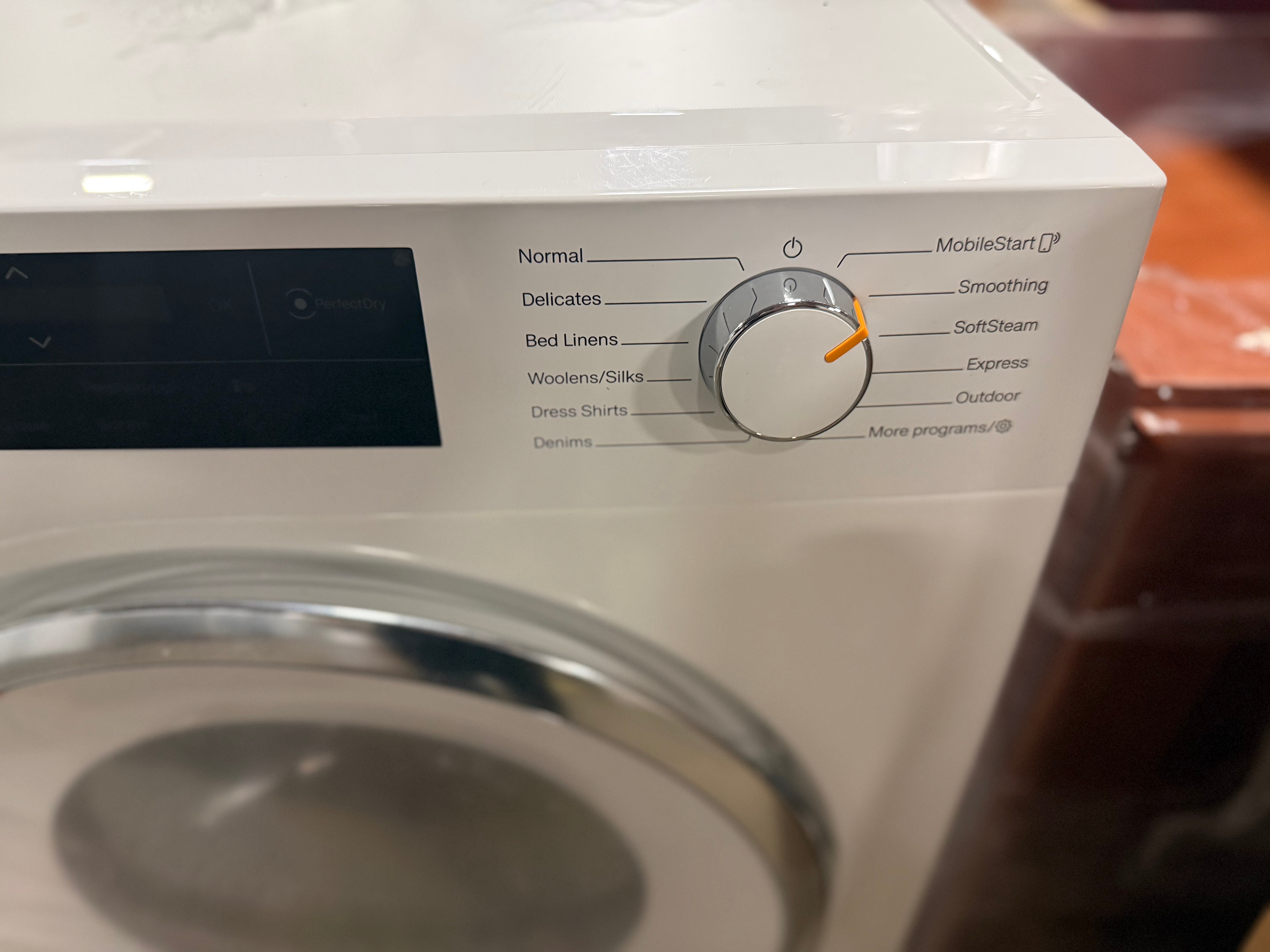 Miele WXD160/TXI680WP 24" Lotus White Laundry Set