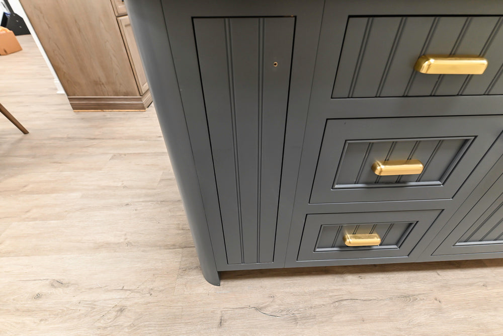 Covered Bridge Two-Tone Traditional Kitchen with Island