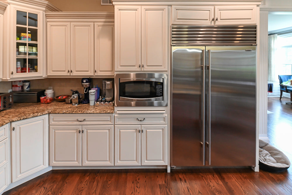 Oh My Omega: Traditional White Kitchen with Pantry, Desk Area & Appliances