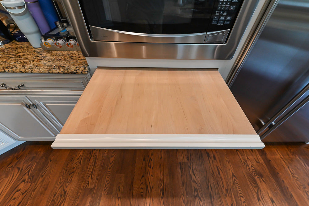 Oh My Omega: Traditional White Kitchen with Pantry, Desk Area & Appliances