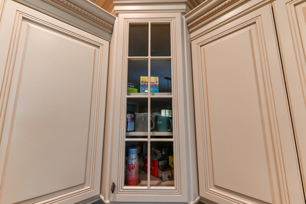 Oh My Omega: Traditional White Kitchen with Pantry, Desk Area & Appliances