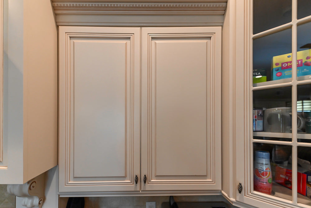 Oh My Omega: Traditional White Kitchen with Pantry, Desk Area & Appliances