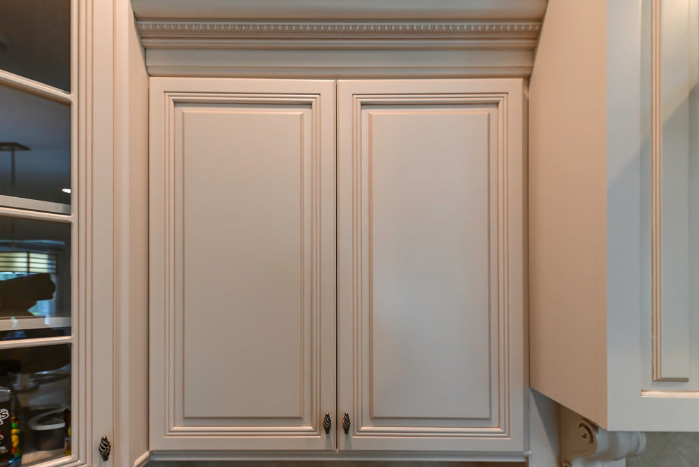 Oh My Omega: Traditional White Kitchen with Pantry, Desk Area & Appliances