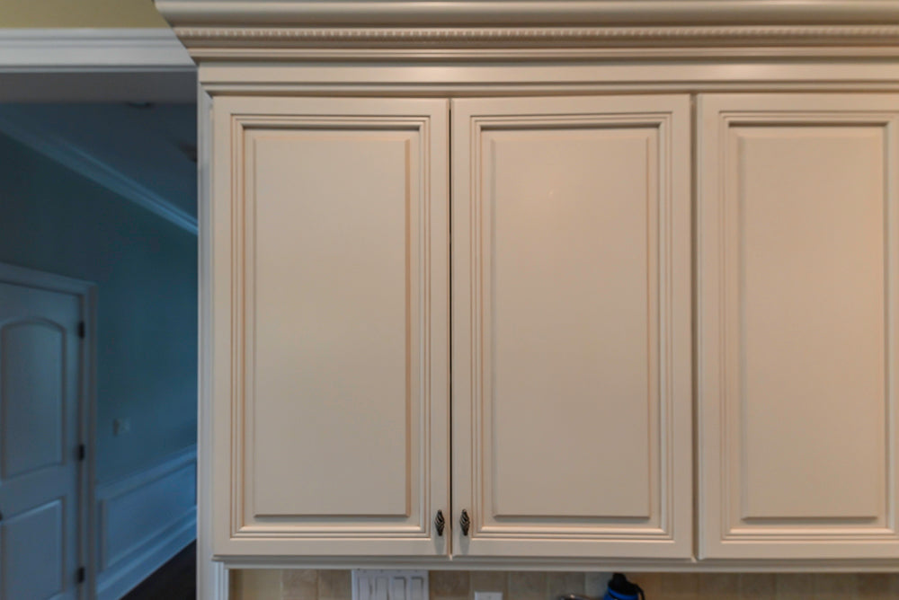 Oh My Omega: Traditional White Kitchen with Pantry, Desk Area & Appliances