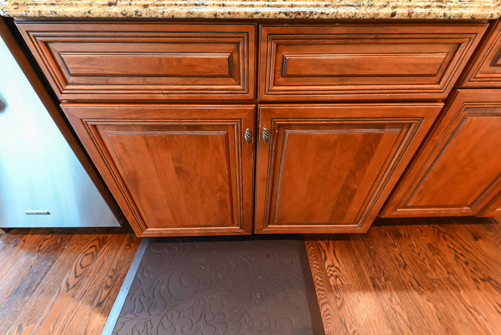Oh My Omega: Traditional White Kitchen with Pantry, Desk Area & Appliances