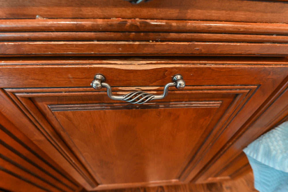 Oh My Omega: Traditional White Kitchen with Pantry, Desk Area & Appliances