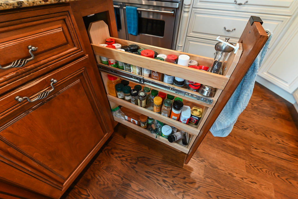 Oh My Omega: Traditional White Kitchen with Pantry, Desk Area & Appliances