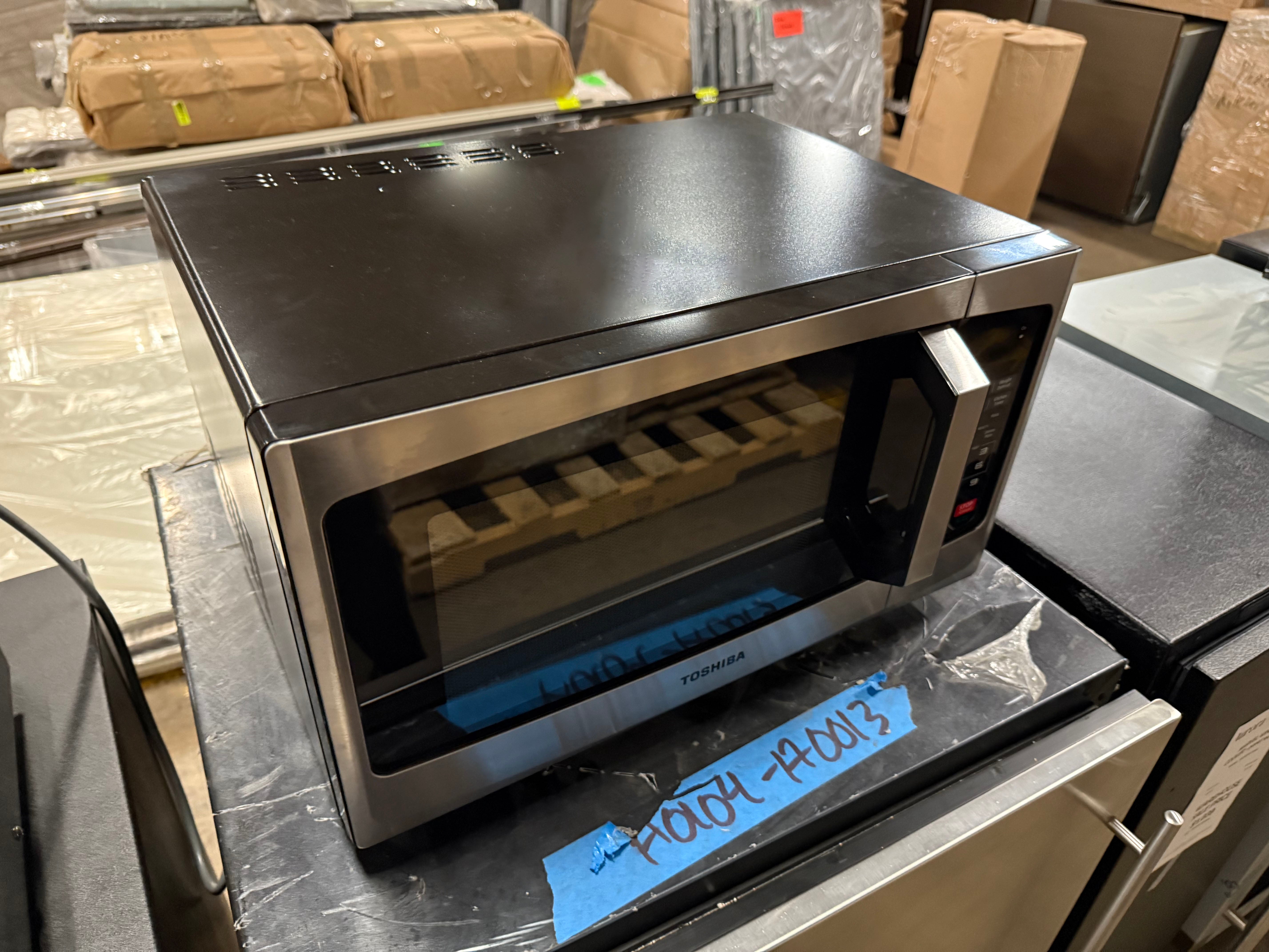 Toshiba EM925A5A-CHSS 19" Stainless Steel Countertop Microwave