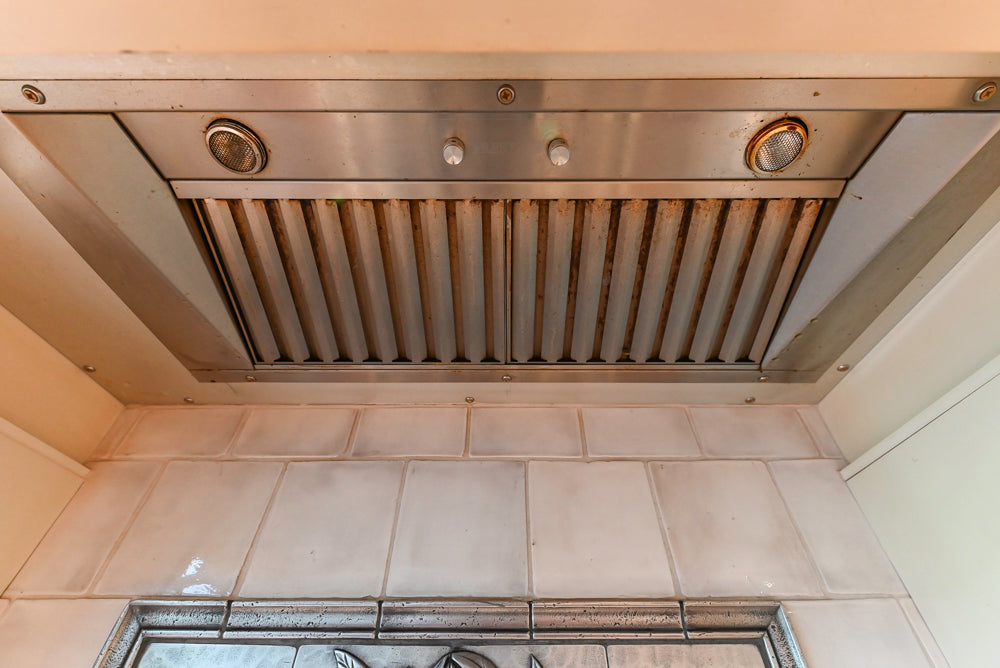 Heirloom Heritage: Traditional Off-White Kitchen with Island & Appliances