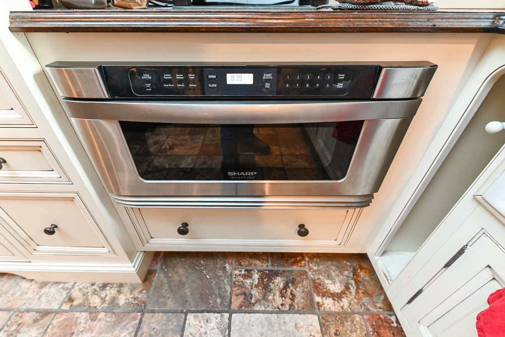 Heirloom Heritage: Traditional Off-White Kitchen with Island & Appliances