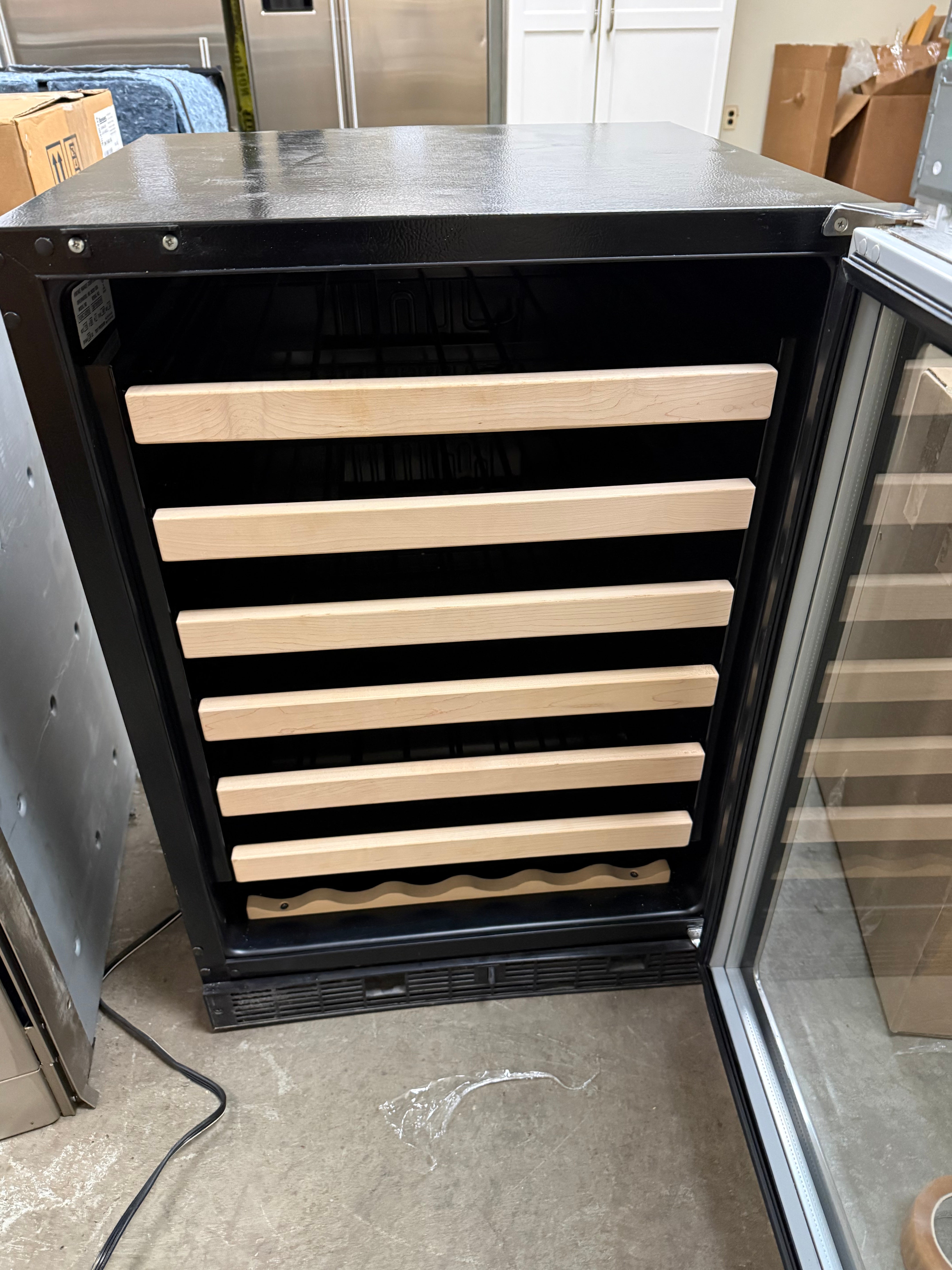 Viking VUWC142RSS 24" Stainless Steel Undercounter Wine Cooler