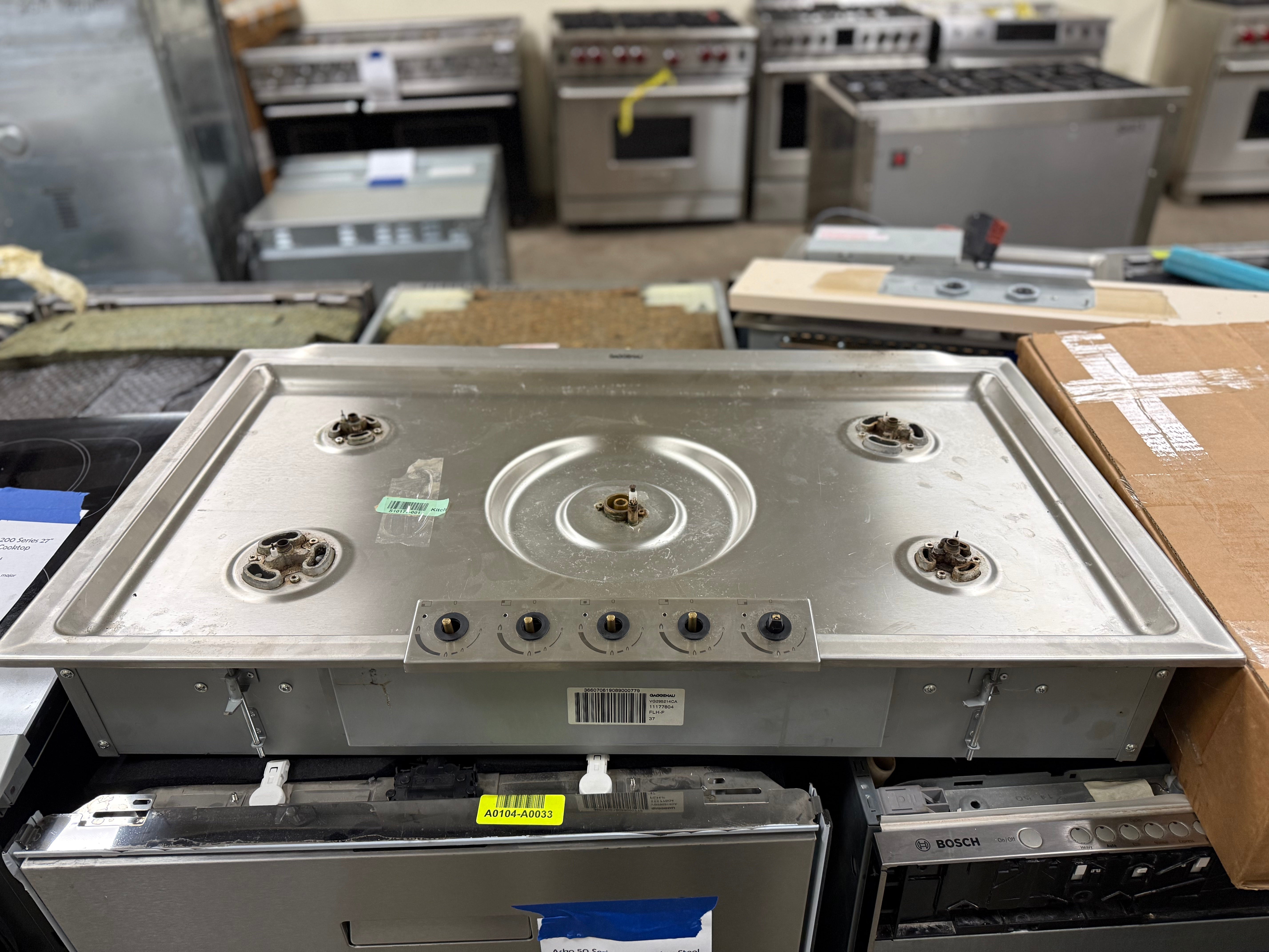 Gaggenau Vario 200 Series VG295214CA 36" Stainless Steel Gas Cooktop