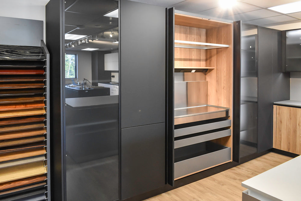 Doimo Cucine Modern Two-Tone Kitchen with Grey Island