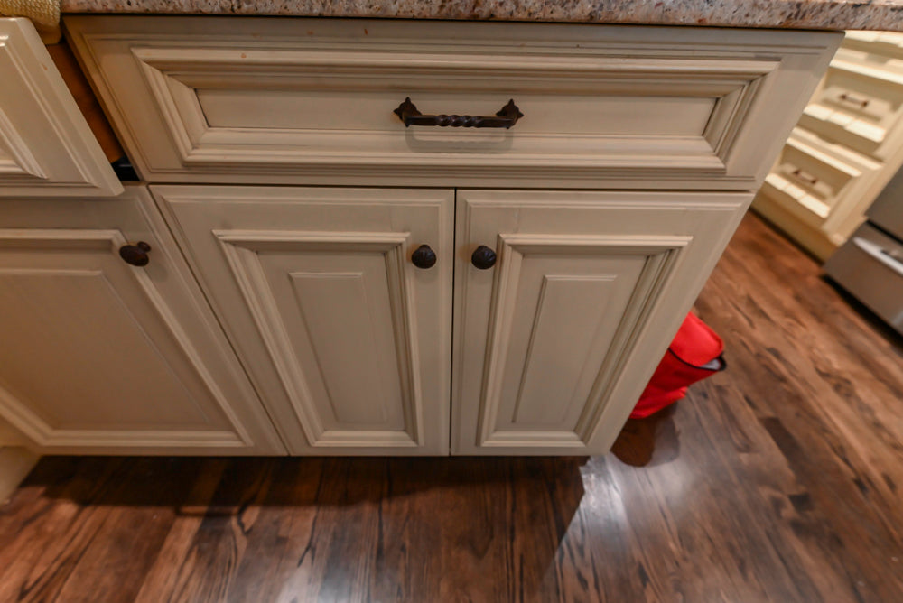 Wood-Mode Wistful: Traditional Cream Wooden Cabinet Kitchen