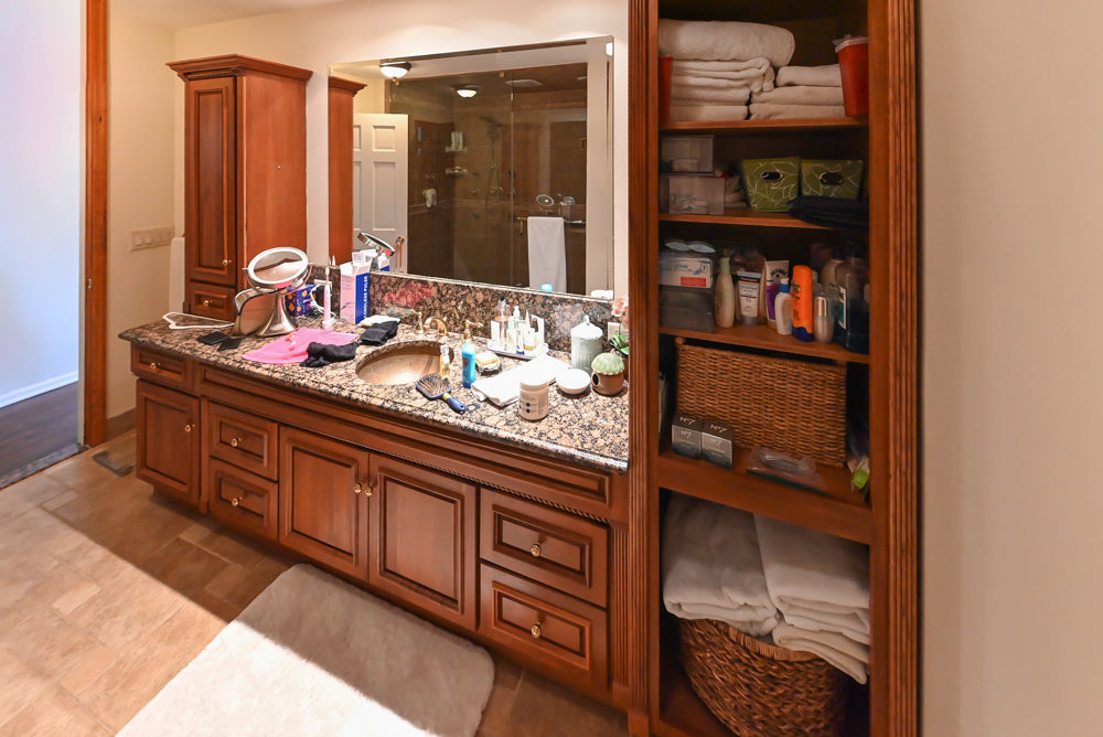 Traditional Built-In Single Vanity Set with Sink, Countertops and Faucet