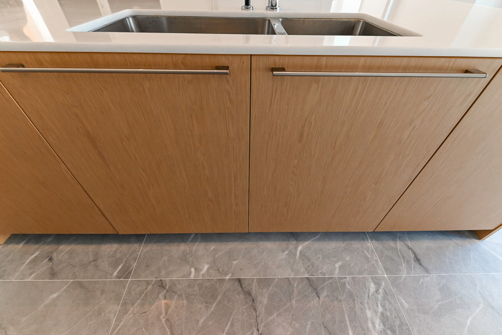 Aran Cucine Modern Glossy White Kitchen with Island, Marble Countertops & Miele Appliances