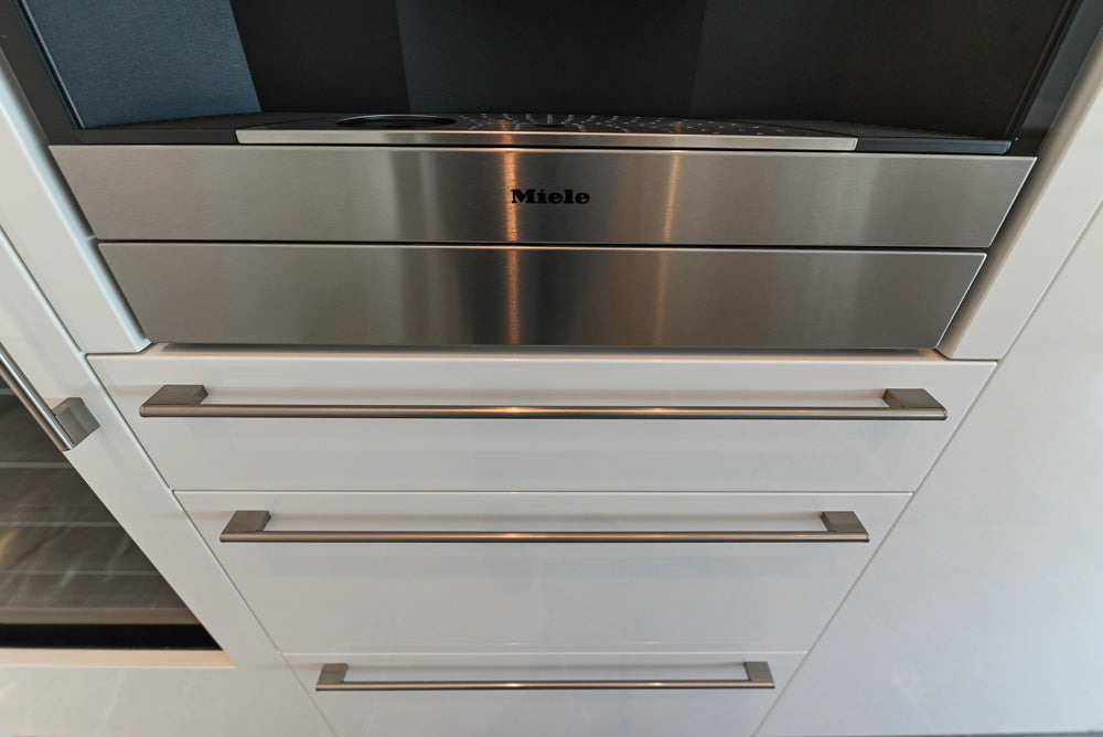 Aran Cucine Modern Glossy White Kitchen with Island, Marble Countertops & Miele Appliances