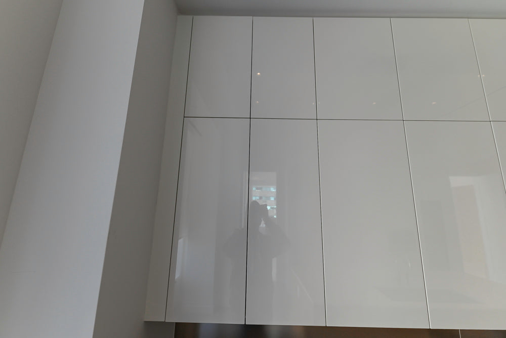 Aran Cucine Modern Glossy White Kitchen with Island, Marble Countertops & Miele Appliances