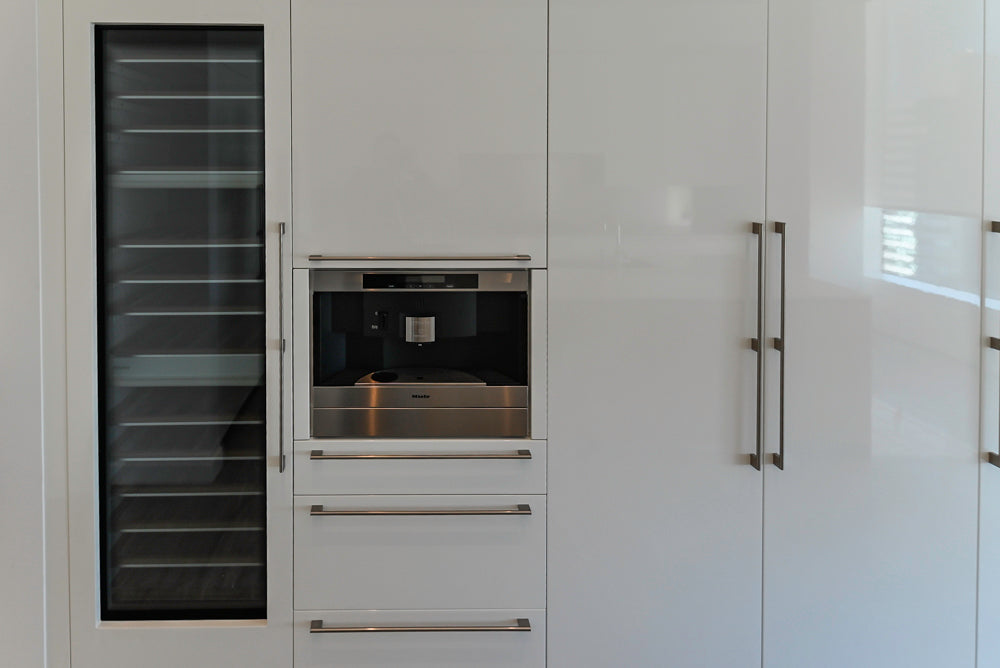 Aran Cucine Modern Glossy White Kitchen with Island, Marble Countertops & Miele Appliances
