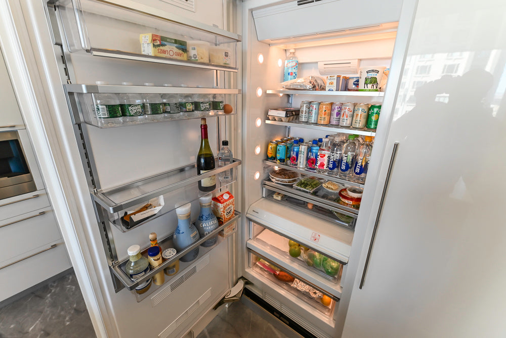 Aran Cucine Modern Glossy White Kitchen with Island, Marble Countertops & Miele Appliances