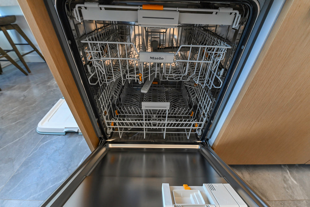 Aran Cucine Modern Glossy White Kitchen with Island, Marble Countertops & Miele Appliances