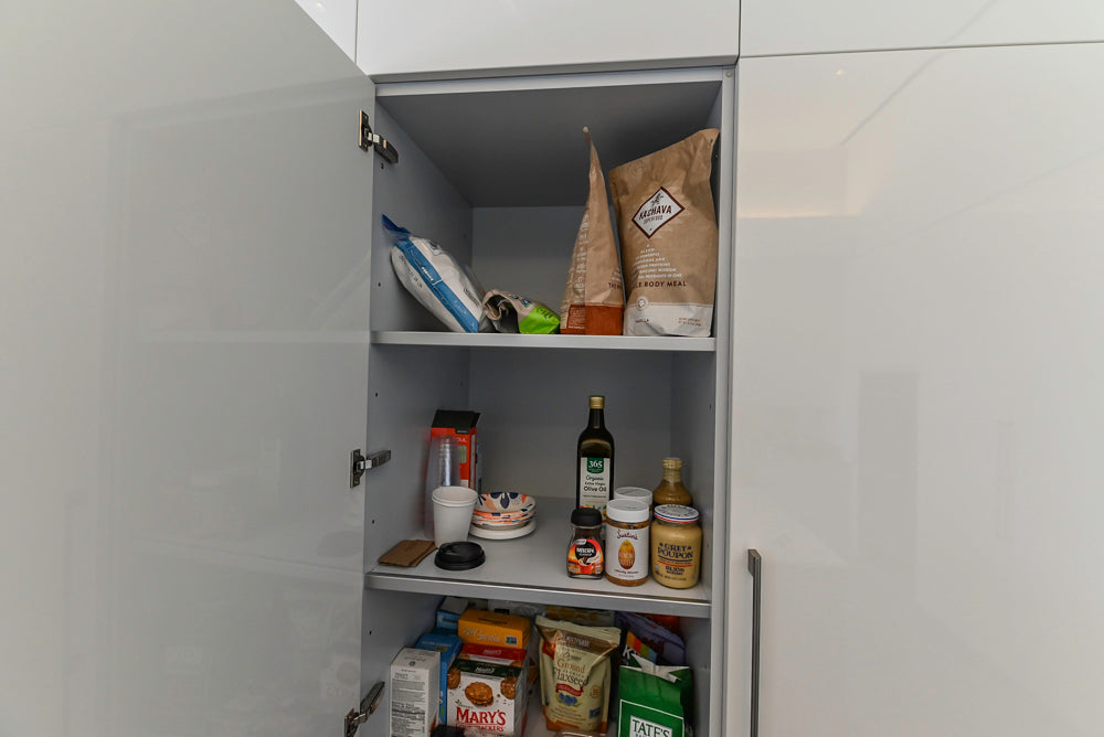 Aran Cucine Modern Glossy White Kitchen with Island, Marble Countertops & Miele Appliances