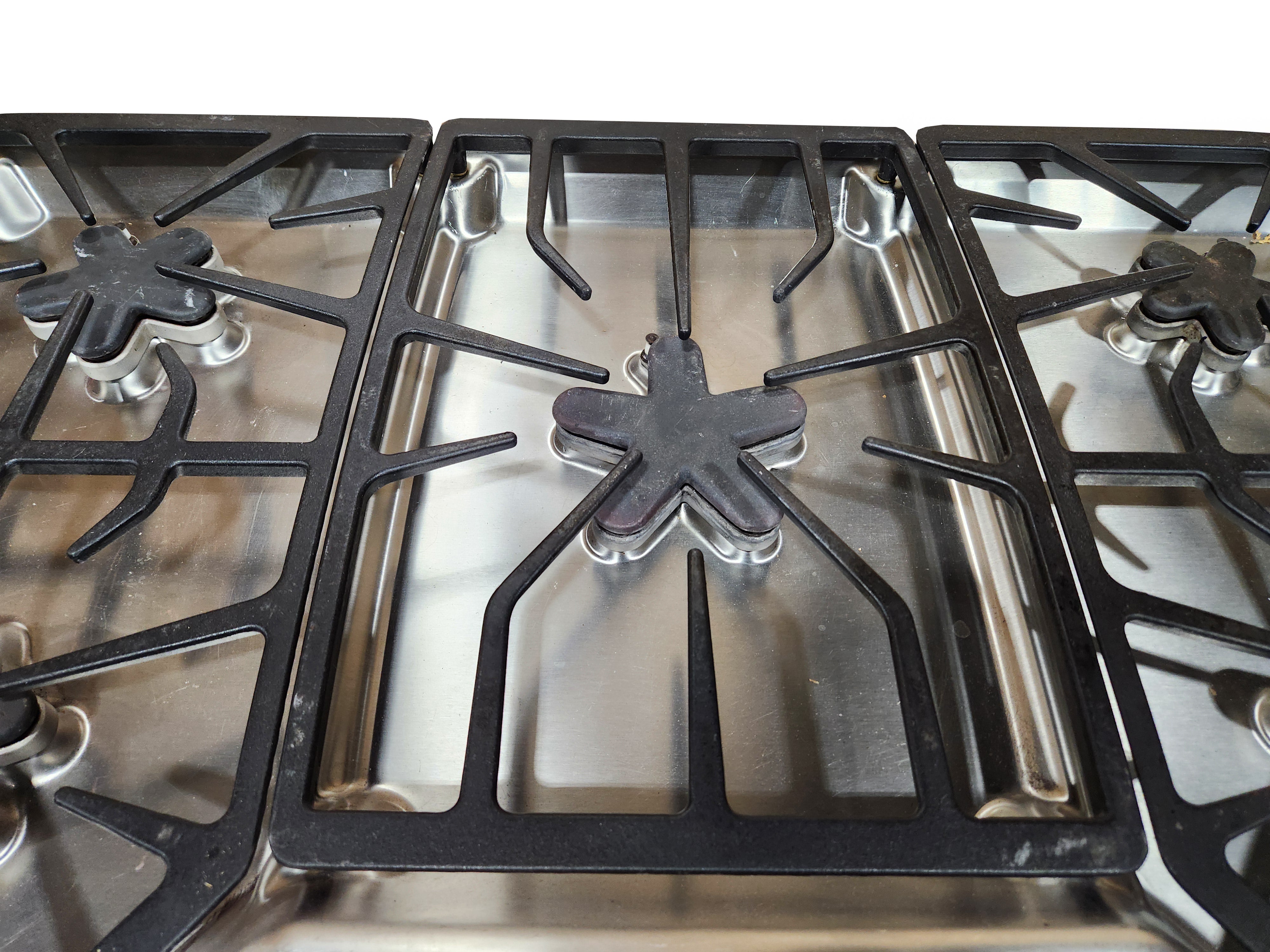 Thermador SGSX365ZS 36" Stainless Steel Gas Cooktop, 5 Star Burners