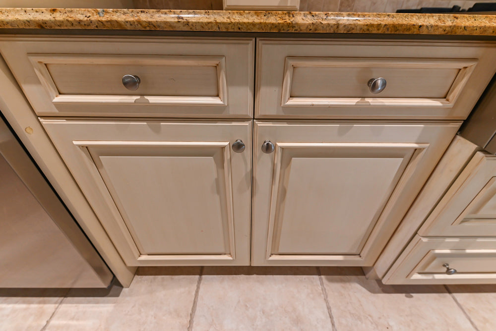Superior Woodcraft Traditional Cream Kitchen with Island & Butler's Pantry