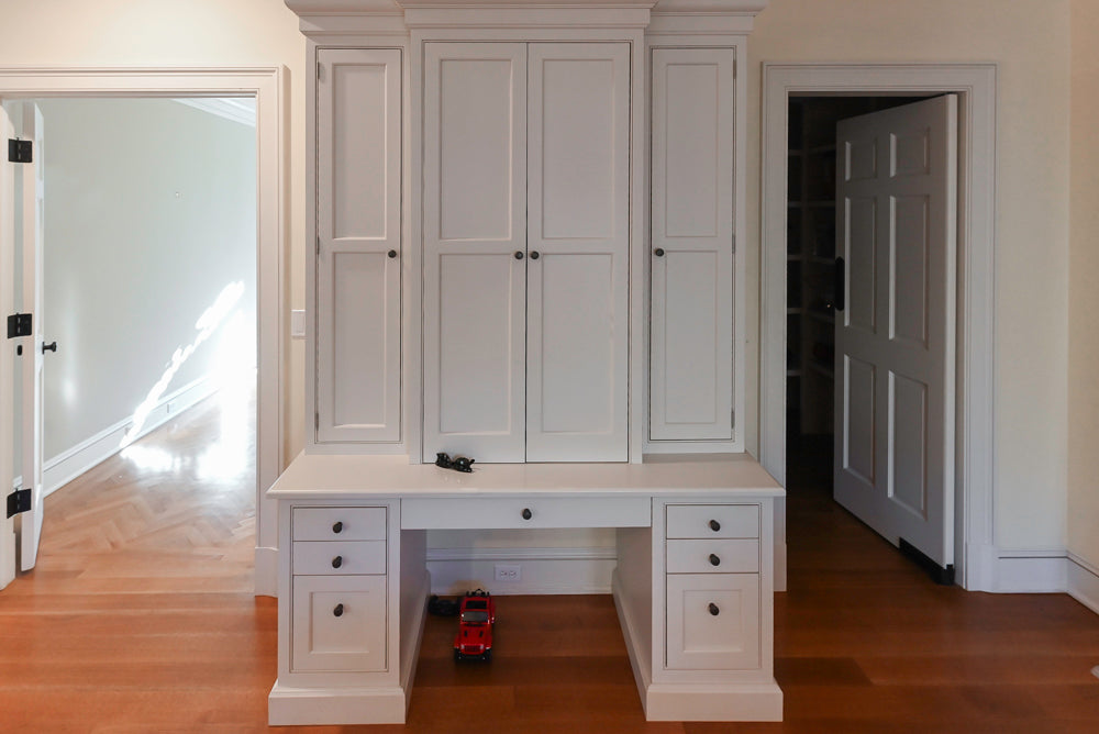 Traditional Large White Kitchen with Island, Desk Area & Appliances