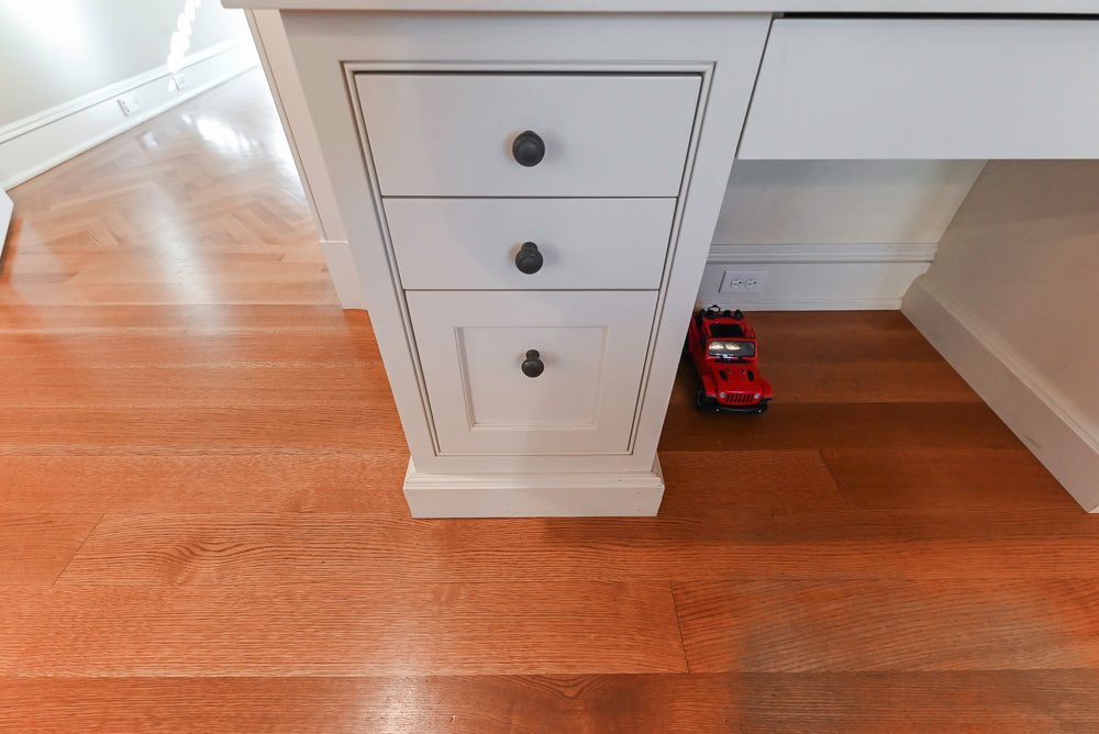 Traditional Large White Kitchen with Island, Desk Area & Appliances
