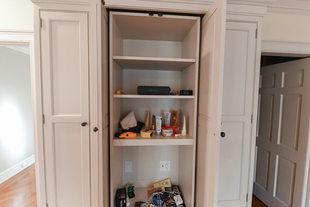 Traditional Large White Kitchen with Island, Desk Area & Appliances