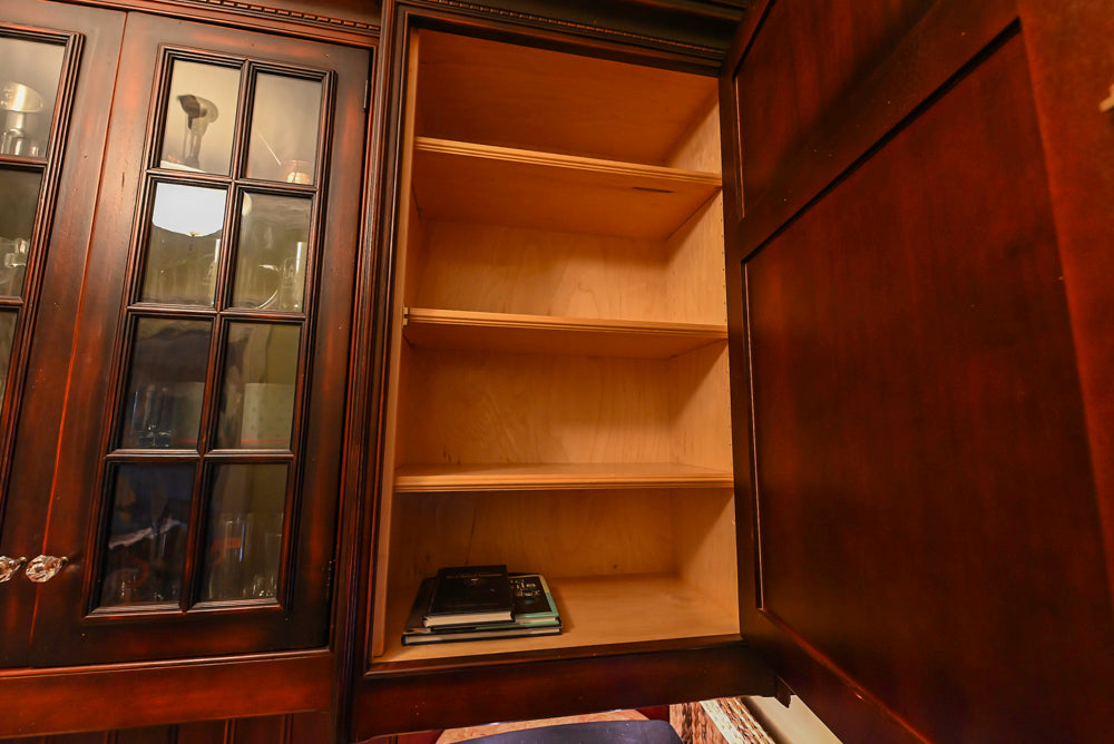 Wentworth Traditional Butler's Pantry with Quartz Countertops