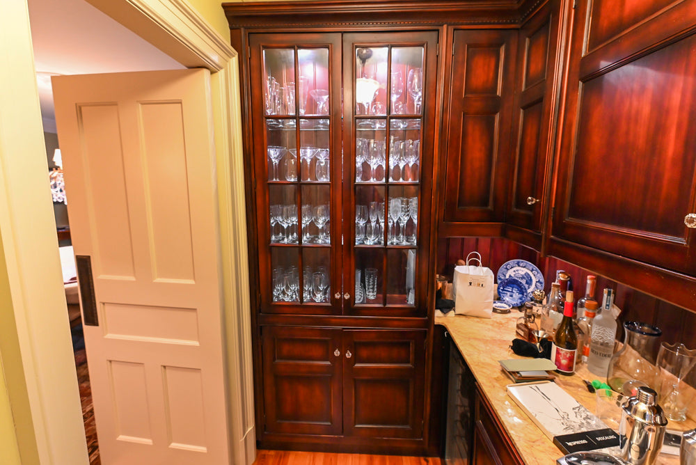 Wentworth Traditional Butler's Pantry with Quartz Countertops