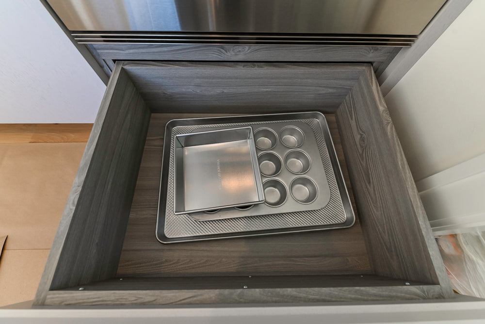 Large White Modern Kitchen with Island and Quartz Countertops