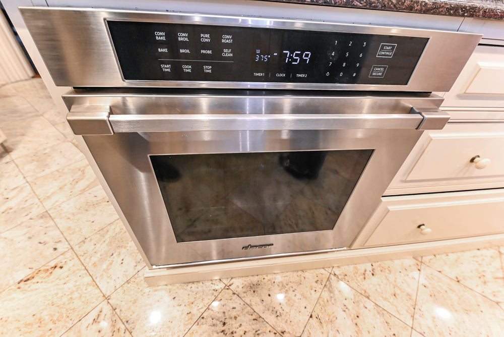 Form LTD Traditional Cream Kitchen with Island, Granite Countertops & Appliances