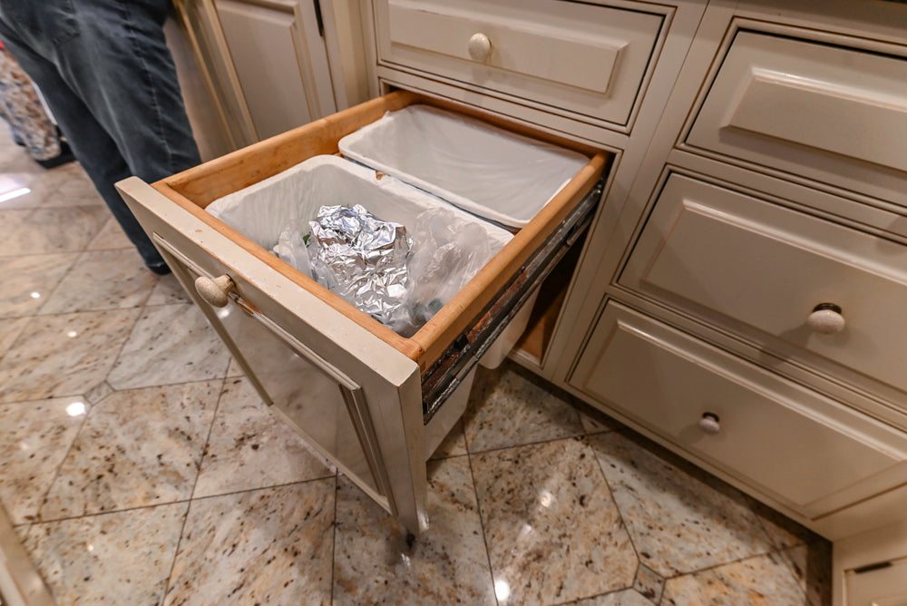 Form LTD Traditional Cream Kitchen with Island, Granite Countertops & Appliances