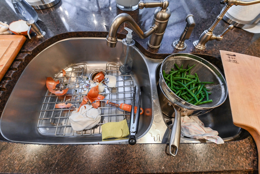 Form LTD Traditional Cream Kitchen with Island, Granite Countertops & Appliances