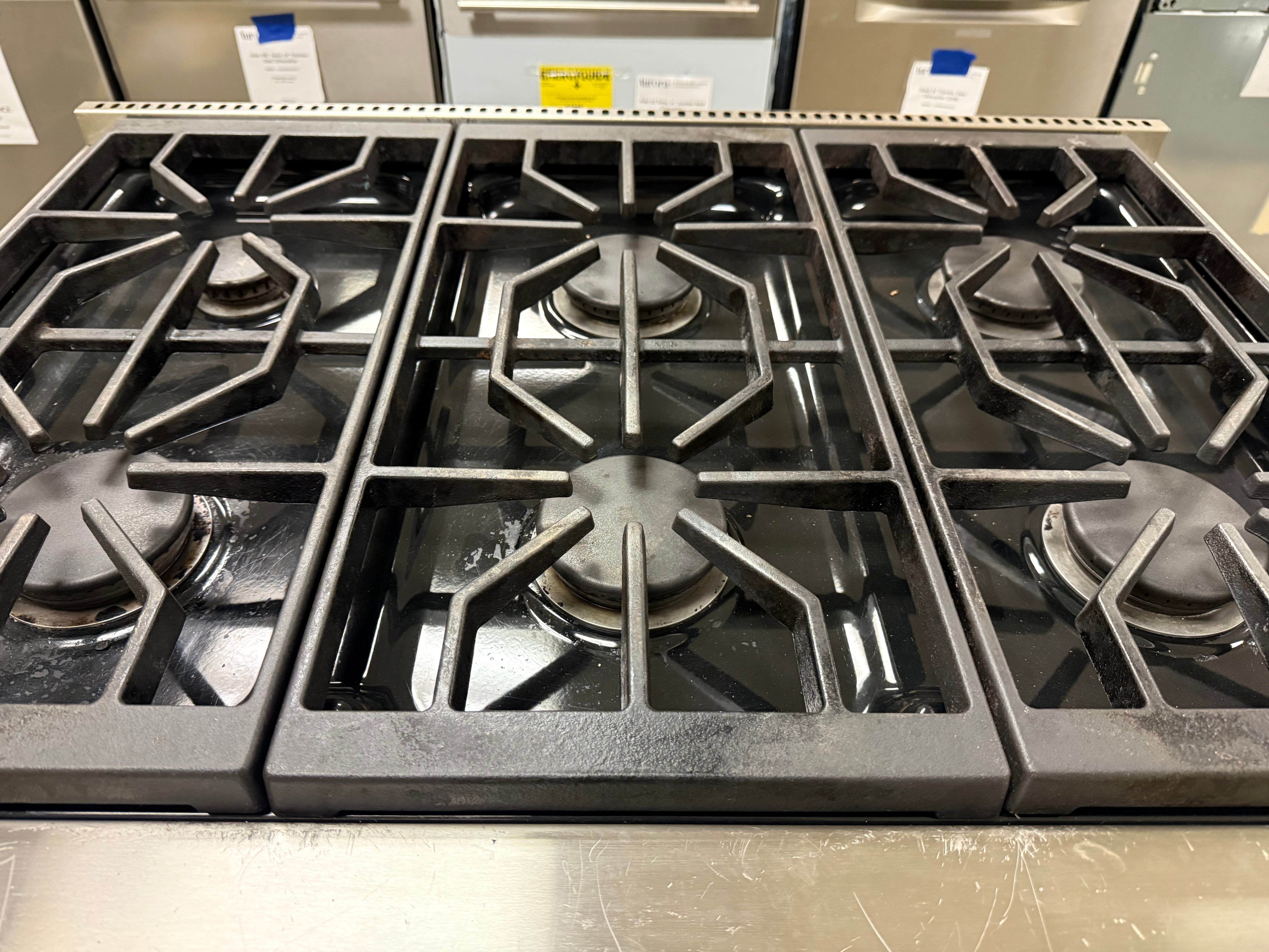 Wolf DF366 36" Stainless Steel Pro-Style Dual Fuel Range