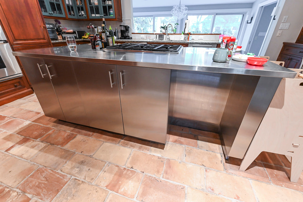 Premier Traditional Kitchen with Stainless Steel Island, Desk Area & Appliances