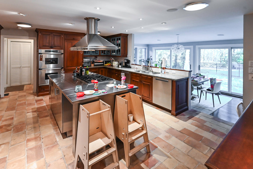Premier Traditional Kitchen with Stainless Steel Island, Desk Area & Appliances