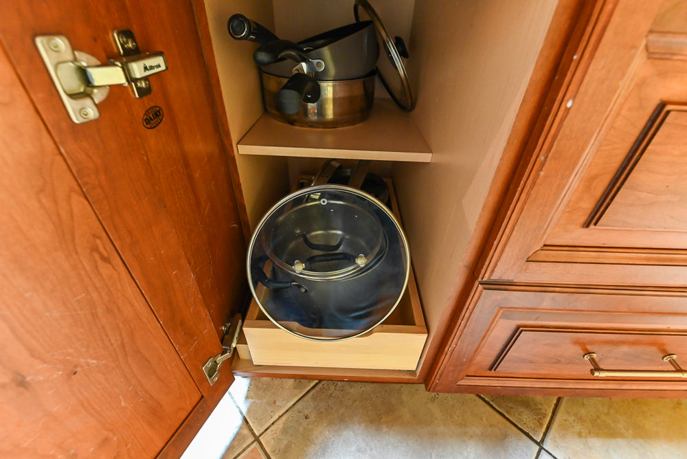 Millbrook Custom Traditional Cream Kitchen with Island, Granite Countertops & Appliances