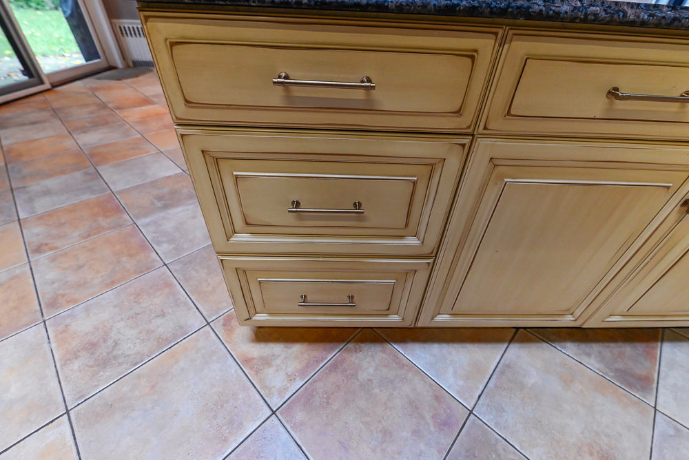 Millbrook Custom Traditional Cream Kitchen with Island, Granite Countertops & Appliances