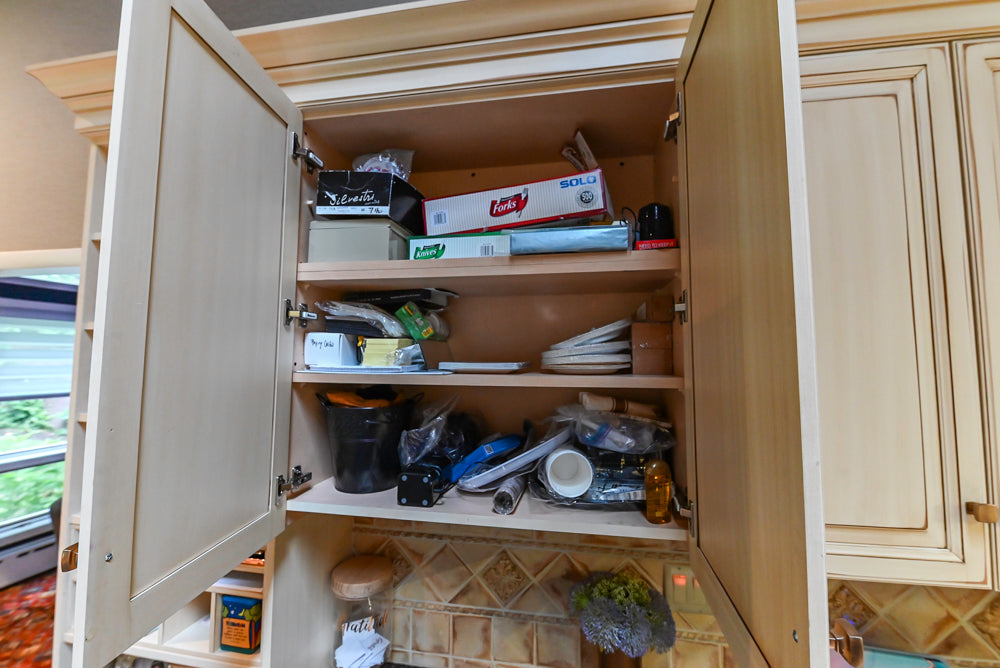 Millbrook Custom Traditional Cream Kitchen with Island, Granite Countertops & Appliances